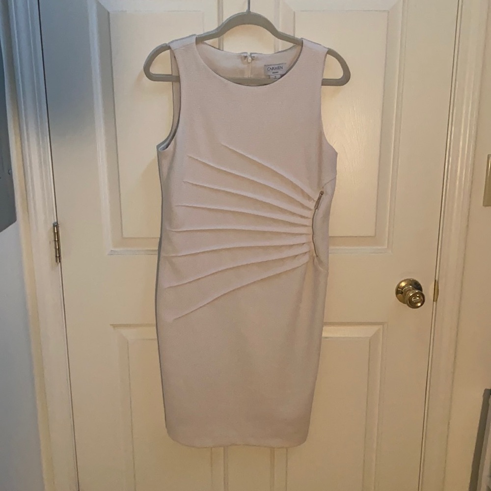 Carmen Marc Valvo Cream White Dress